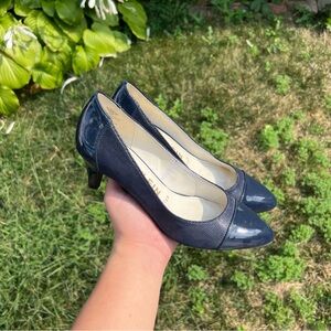 Women’s Anne Klein Navy Blue Rheina Navy Blue Textured Fabric Heels Size 7.5